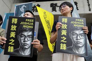 Hongkongský prodemokratický aktivista se přiznal ke spolčení se zahraničními entitami - Novinky